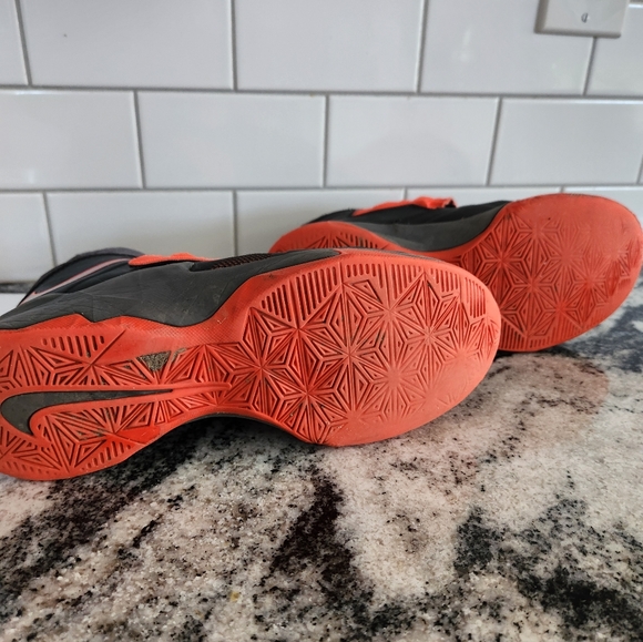 Nike Lebron Soldier VII shoes - Picture 4 of 6